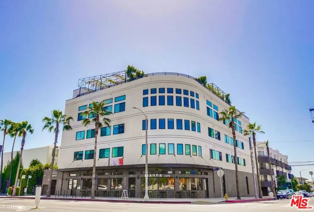 105 S Fairfax Avenue #305 Los Angeles, CA 90026