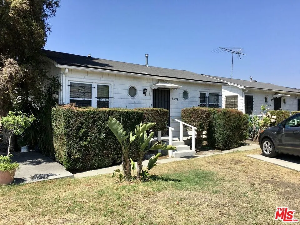 6526 Brynhurst Avenue Los Angeles, CA 90043