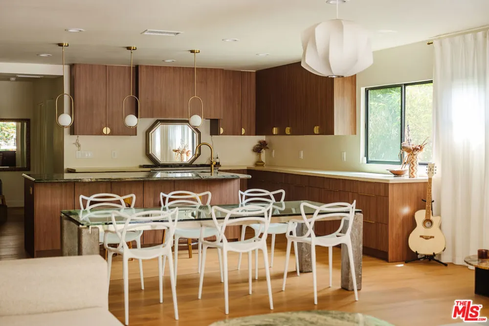 12220 Benmore Terrace Los Angeles, CA 90049