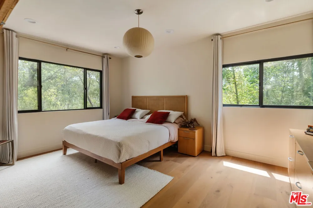 12220 Benmore Terrace Los Angeles, CA 90049