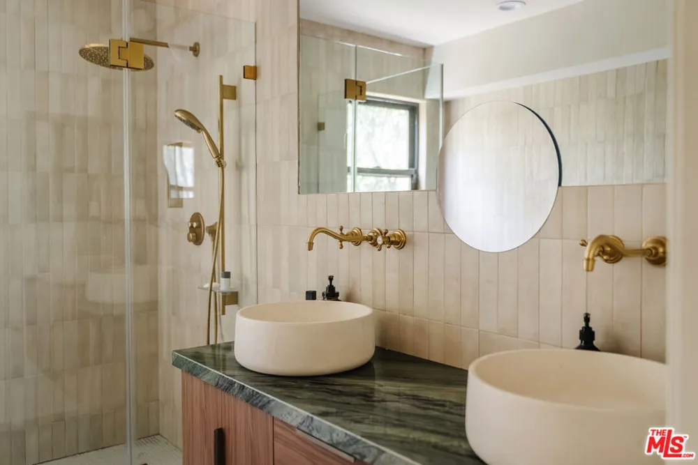 12220 Benmore Terrace Los Angeles, CA 90049