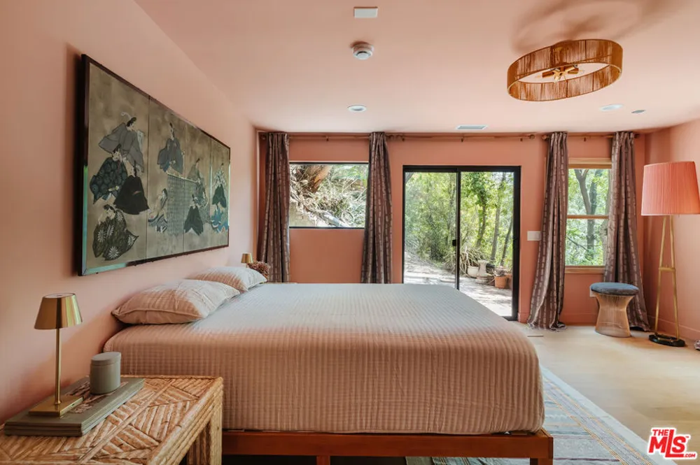 12220 Benmore Terrace Los Angeles, CA 90049