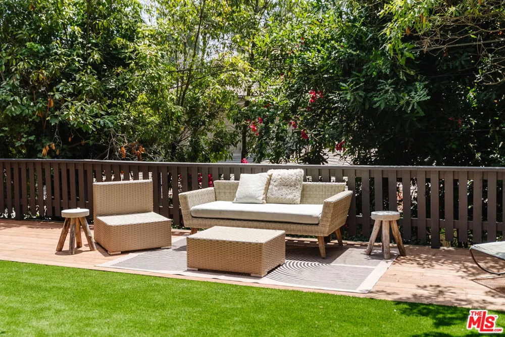 12220 Benmore Terrace Los Angeles, CA 90049