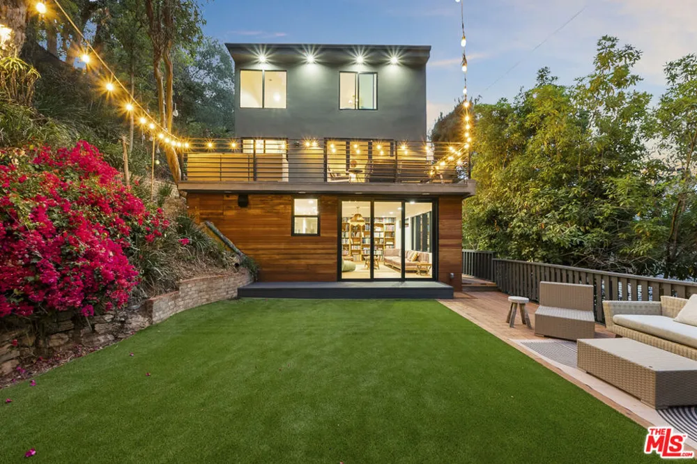 12220 Benmore Terrace Los Angeles, CA 90049