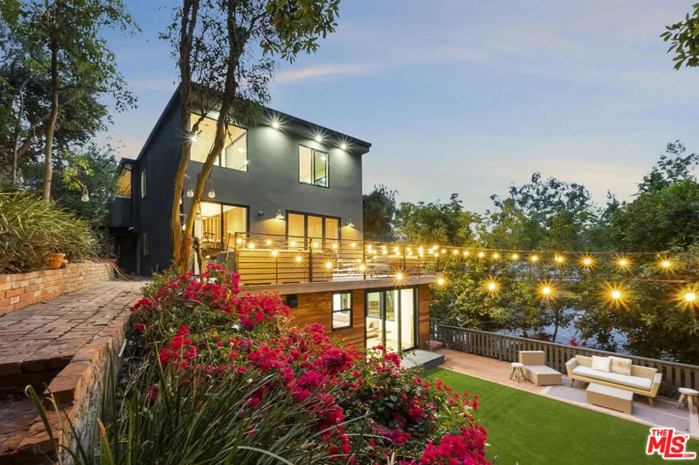 12220 Benmore Terrace Los Angeles, CA 90049