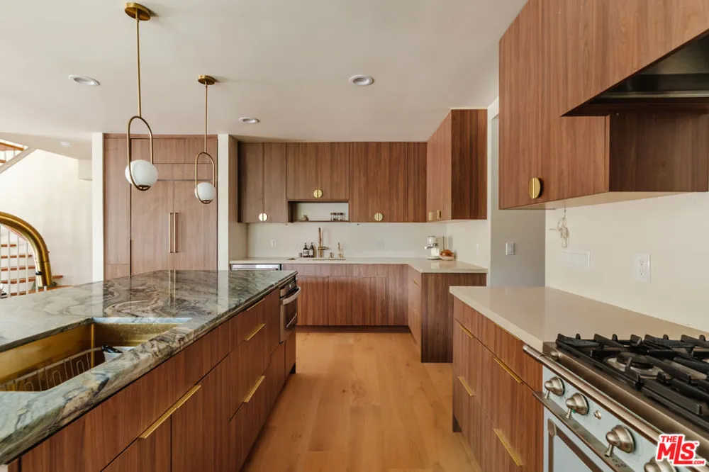 12220 Benmore Terrace Los Angeles, CA 90049