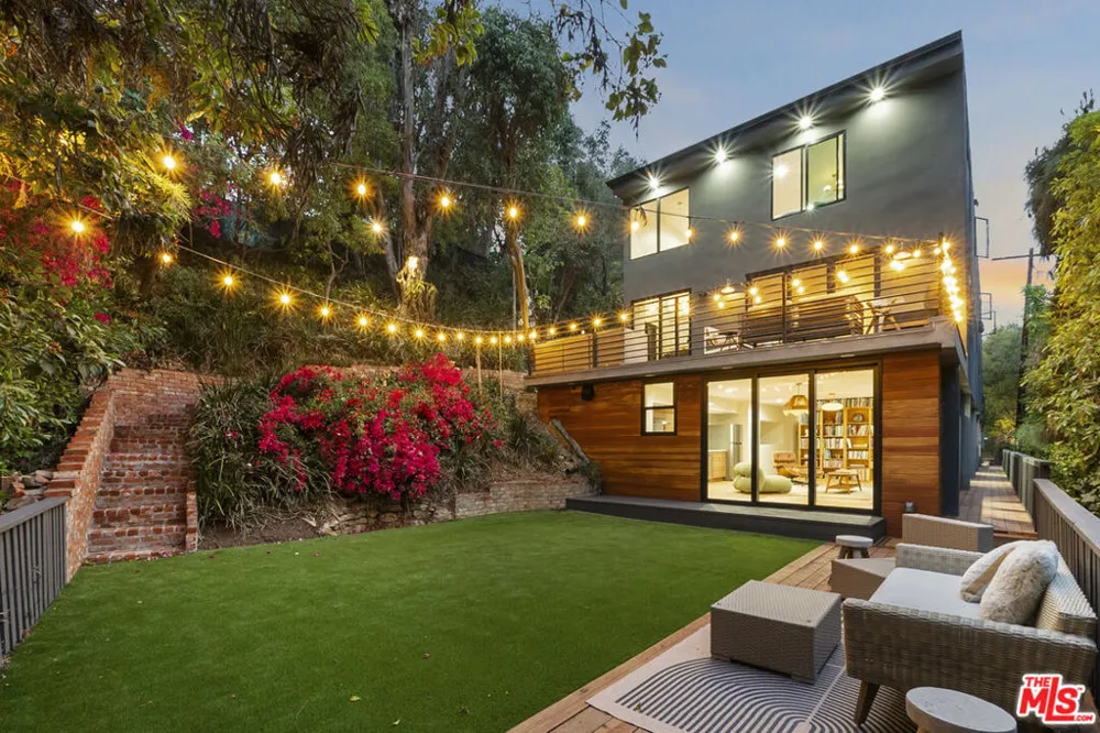 12220 Benmore Terrace Los Angeles, CA 90049