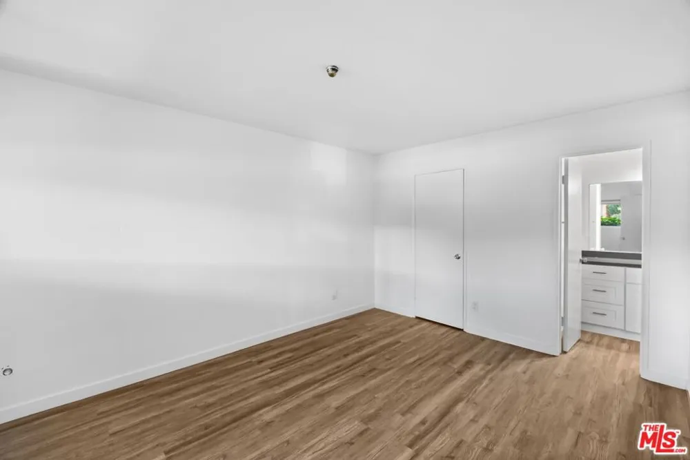 4900 Overland Avenue #157 Culver City, CA 90230