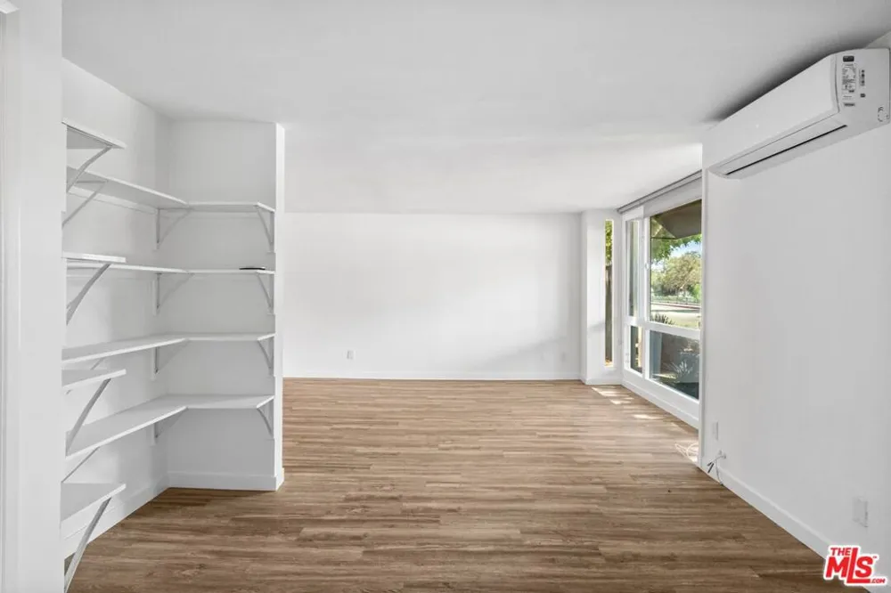 4900 Overland Avenue #157 Culver City, CA 90230