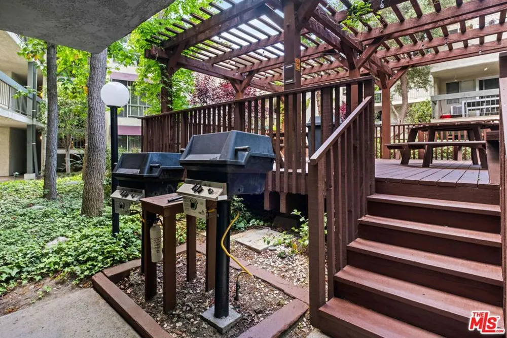 4900 Overland Avenue #157 Culver City, CA 90230
