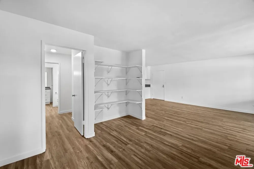 4900 Overland Avenue #157 Culver City, CA 90230