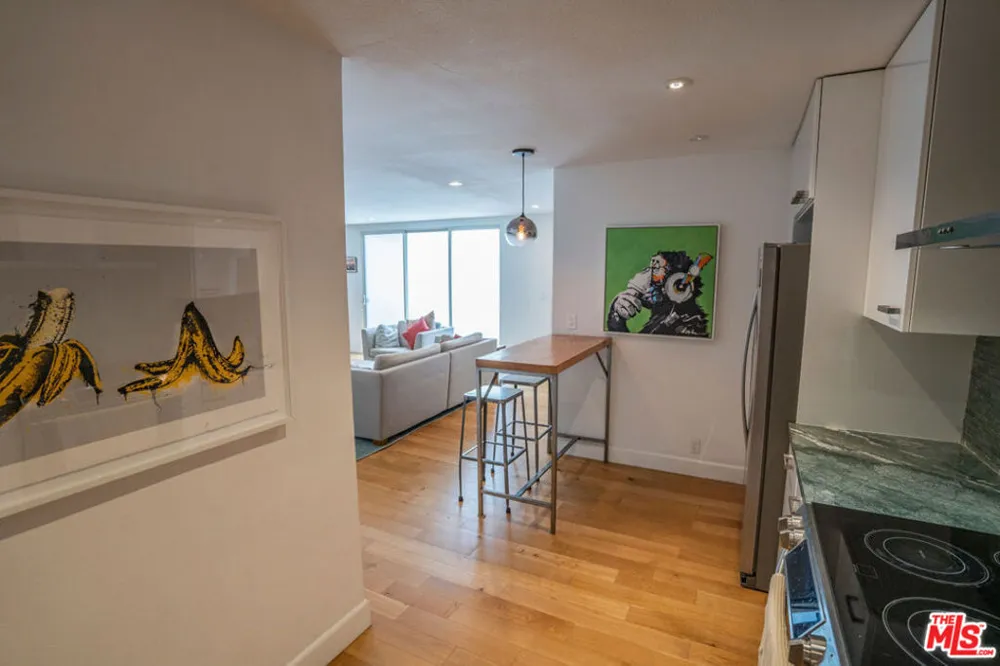 8358 Manitoba Street #5 Playa del Rey, CA 90293