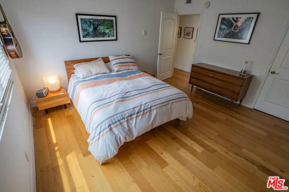 8358 Manitoba Street #5 Playa del Rey, CA 90293