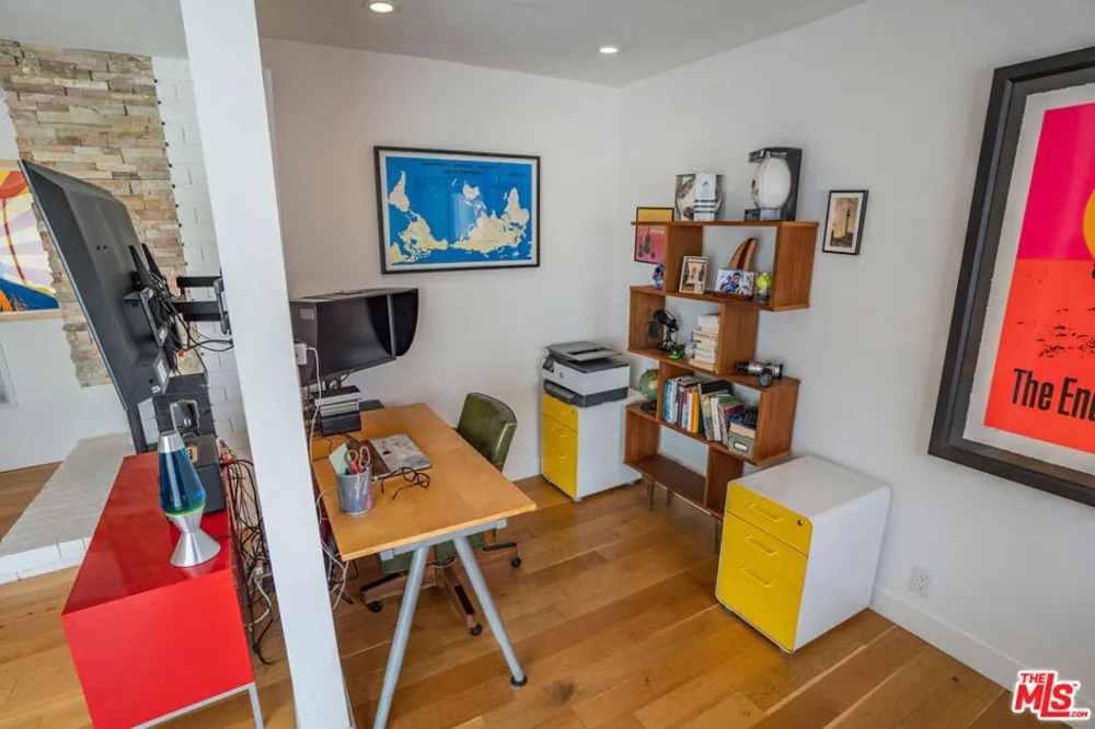 8358 Manitoba Street #5 Playa del Rey, CA 90293