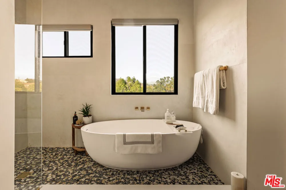 5904 Kanan Dume Road Malibu, CA 90265