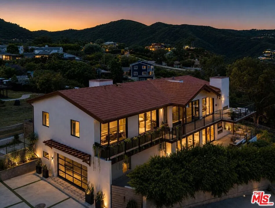 5904 Kanan Dume Road Malibu, CA 90265