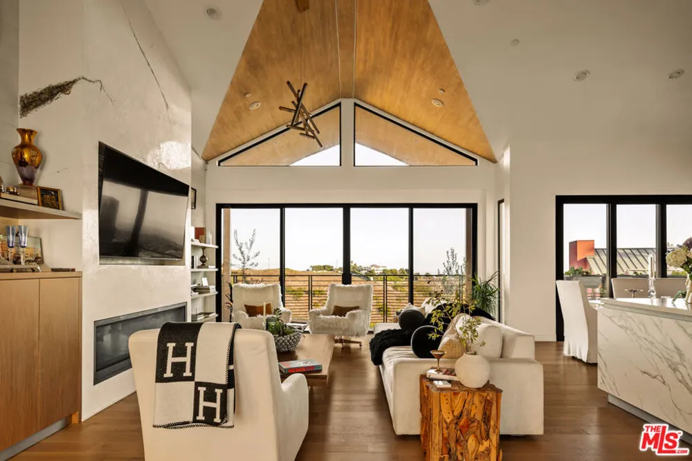 5904 Kanan Dume Road Malibu, CA 90265