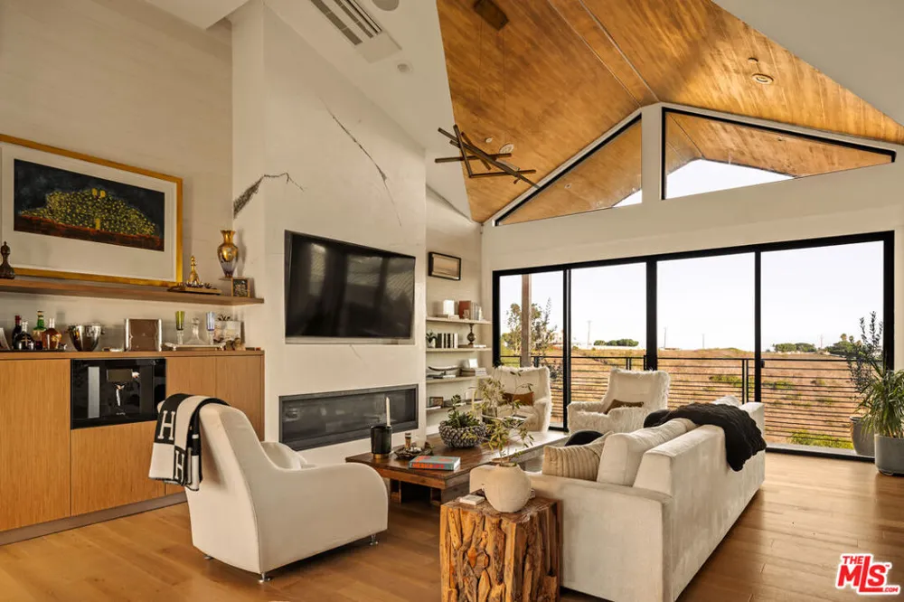 5904 Kanan Dume Road Malibu, CA 90265