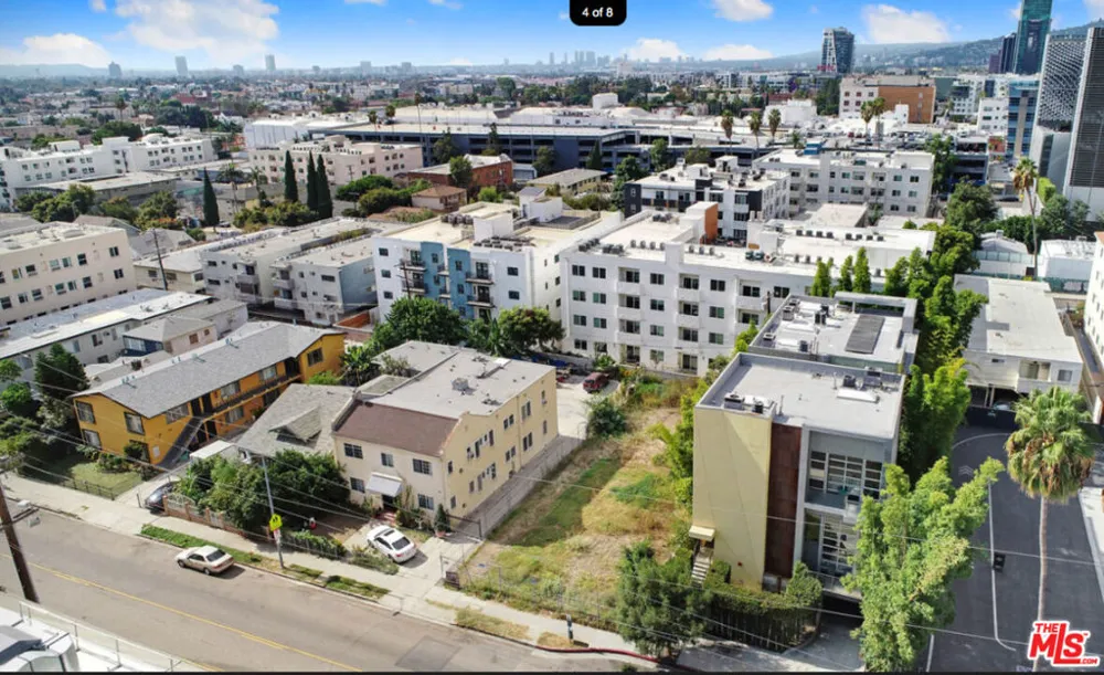 1449 Bronson Avenue Los Angeles, CA 90028