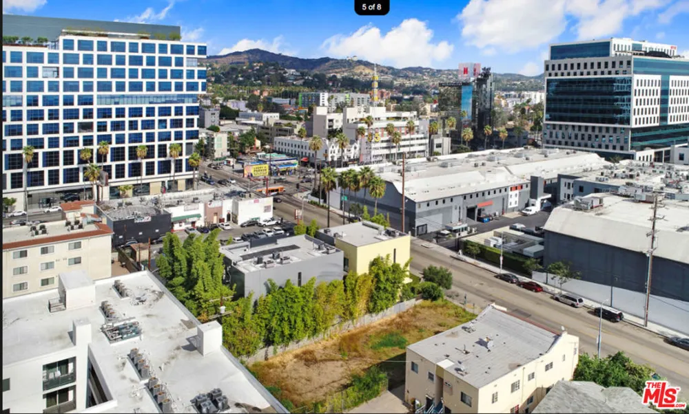 1449 Bronson Avenue Los Angeles, CA 90028