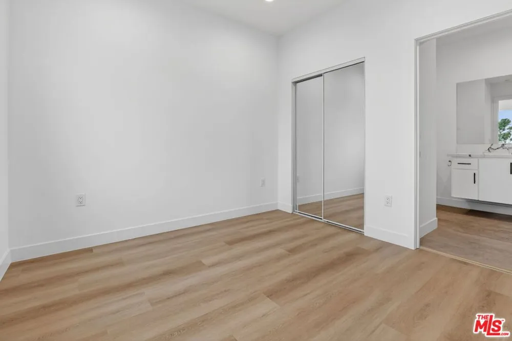 11446 Oxnard Street #C North Hollywood, CA 91606