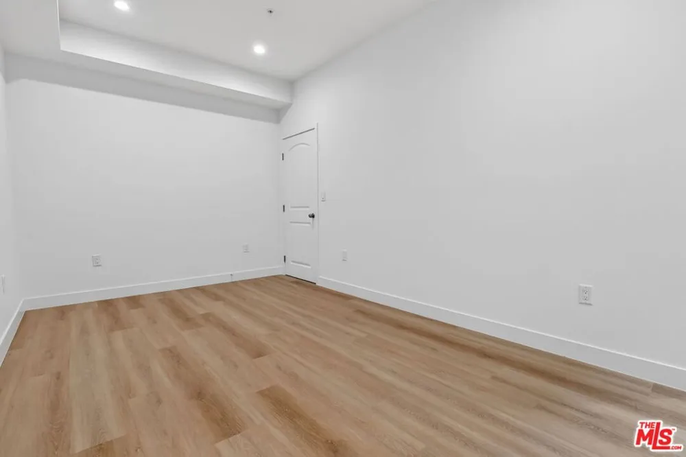 11446 Oxnard Street #C North Hollywood, CA 91606