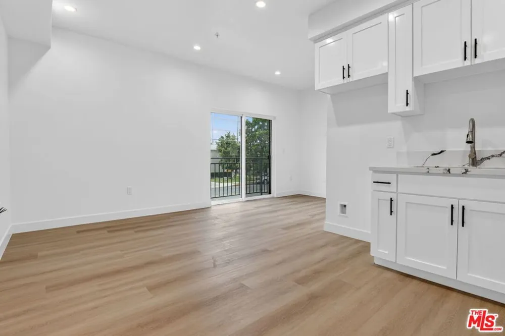 11446 Oxnard Street #C North Hollywood, CA 91606