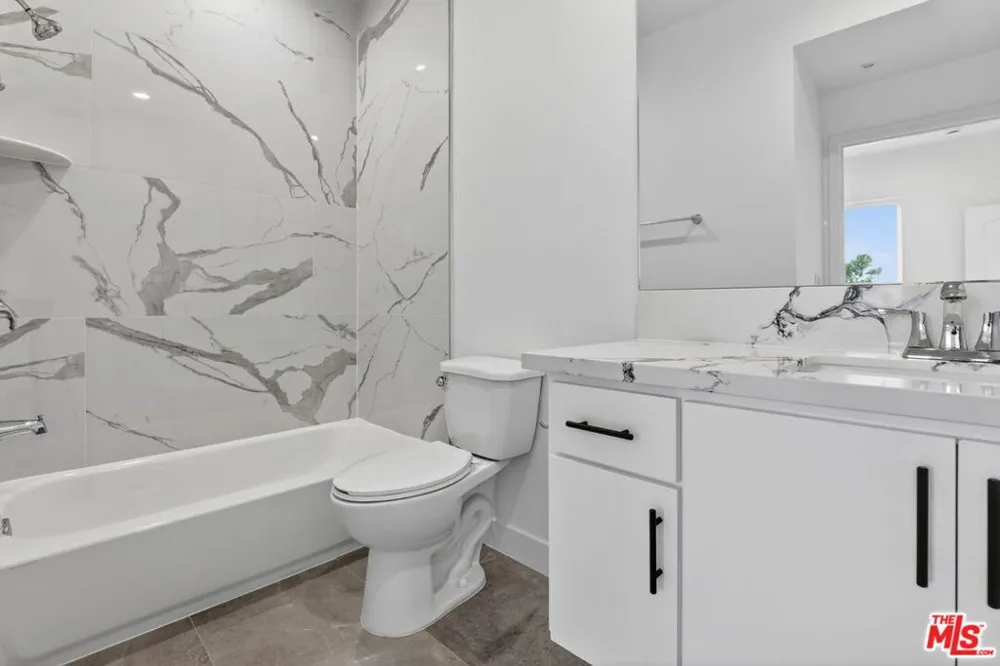 11446 Oxnard Street #C North Hollywood, CA 91606