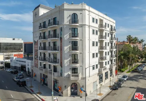 5768 W 3rd Street #PH1