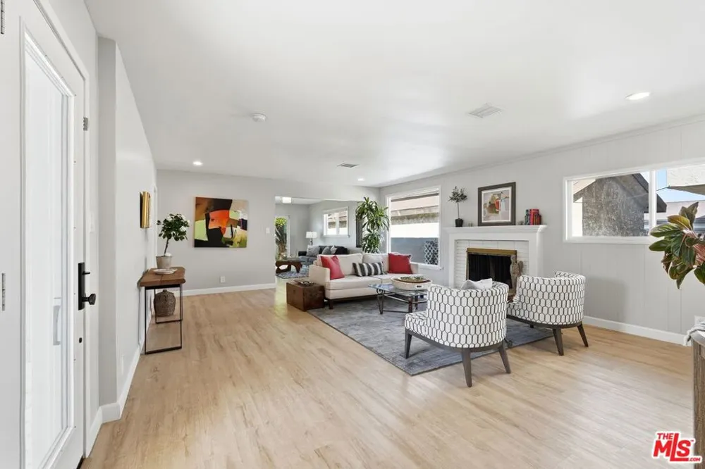 4203 W 141st Street Hawthorne, CA 90250
