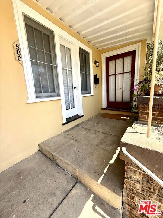 500 Kingsley Drive Los Angeles, CA 90004