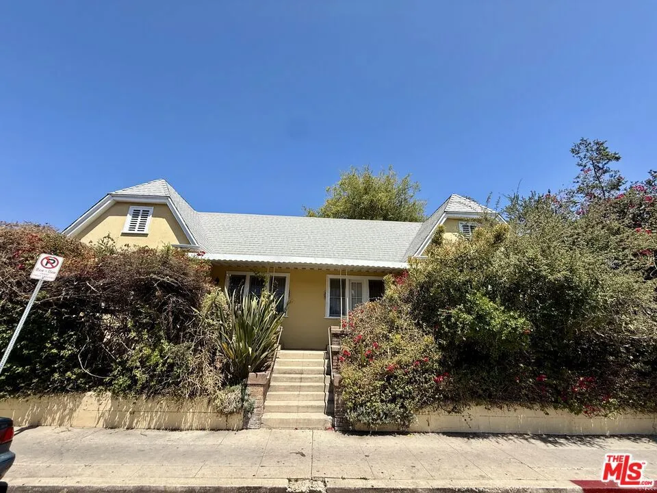 500 Kingsley Drive Los Angeles, CA 90004