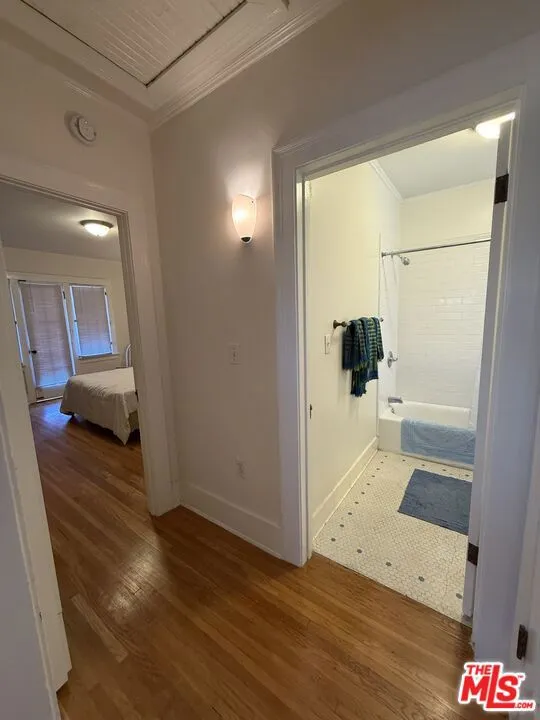 500 Kingsley Drive Los Angeles, CA 90004