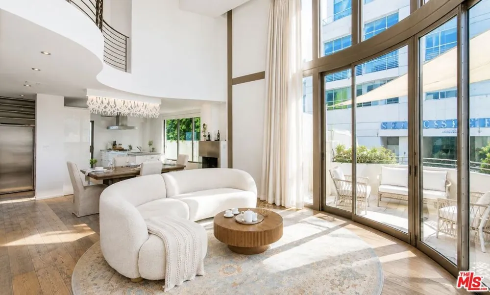 11 Marine Terrace #5 Santa Monica, CA 90401