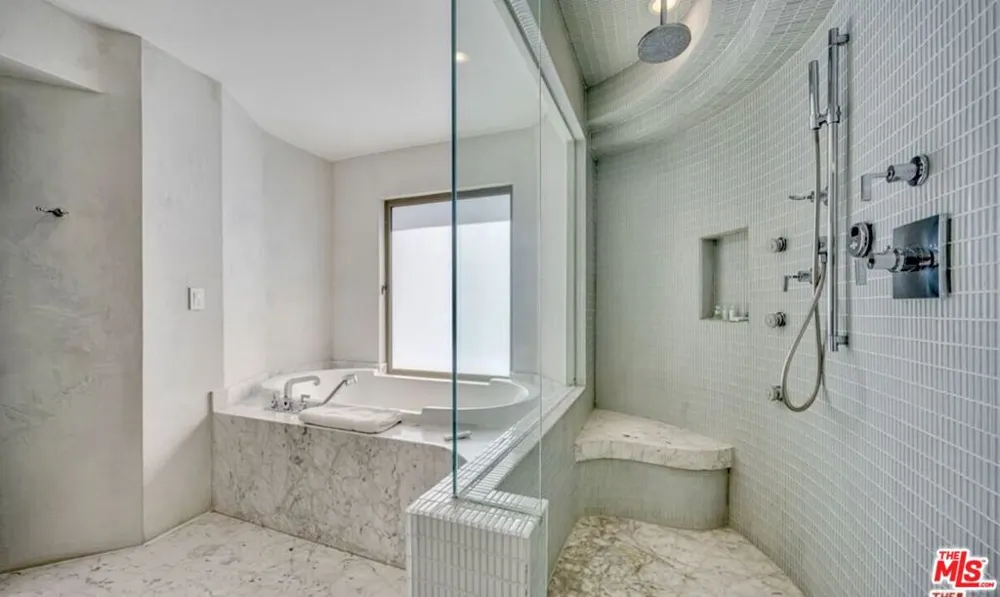 11 Marine Terrace #5 Santa Monica, CA 90401