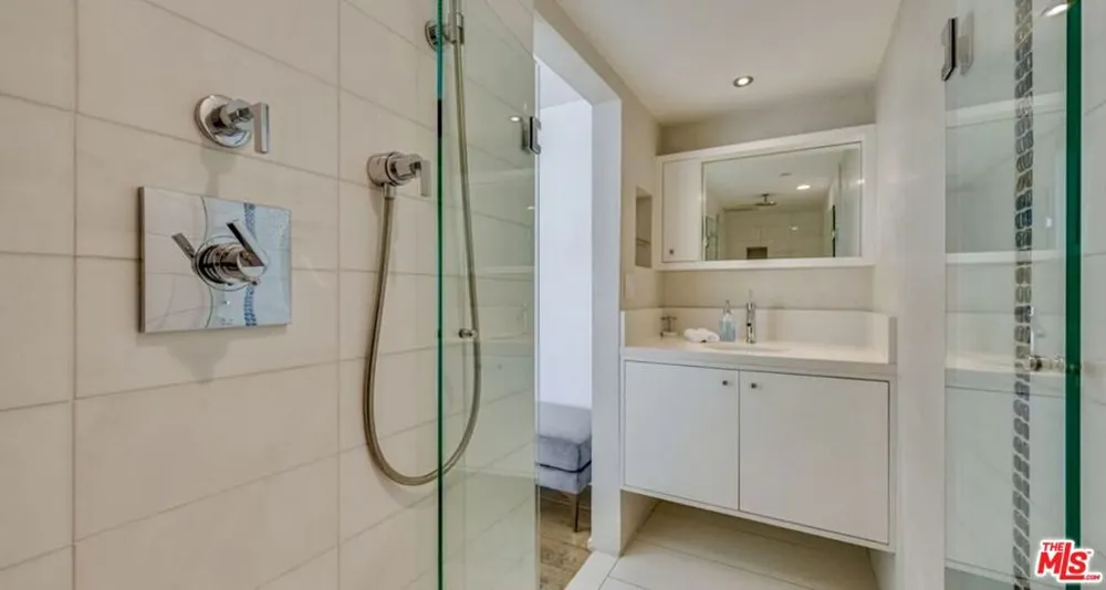 11 Marine Terrace #5 Santa Monica, CA 90401