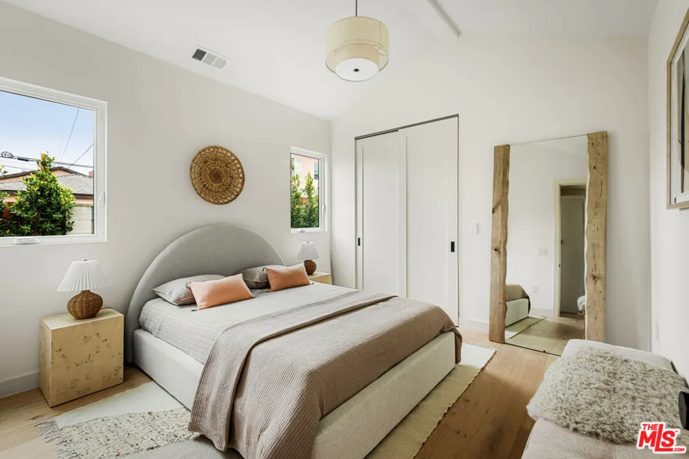 11838 Juniette Culver City, CA 90230