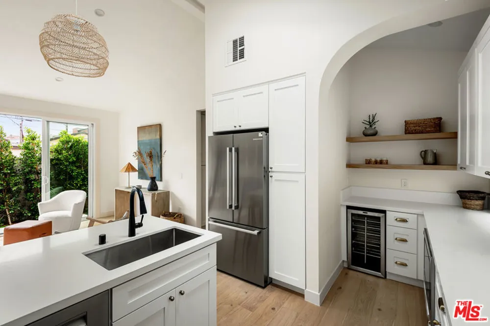 11838 Juniette Culver City, CA 90230