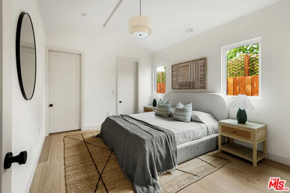 11838 Juniette Culver City, CA 90230