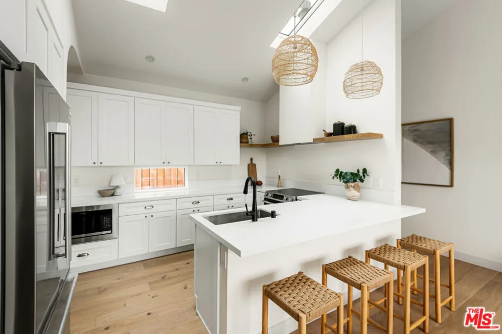 11838 Juniette Culver City, CA 90230