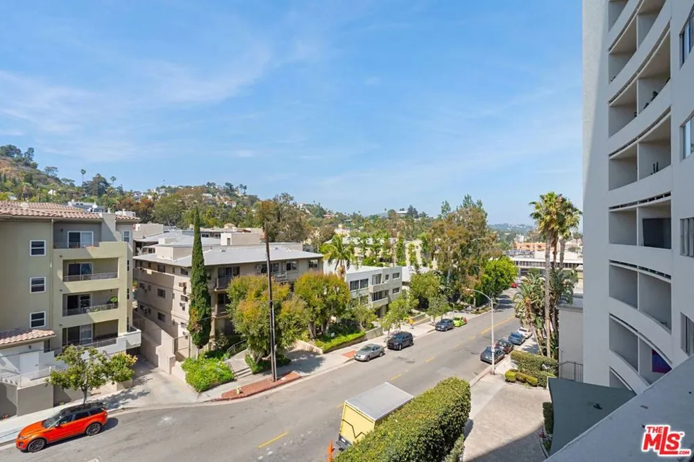 7250 Franklin Avenue #507 Los Angeles, CA 90046