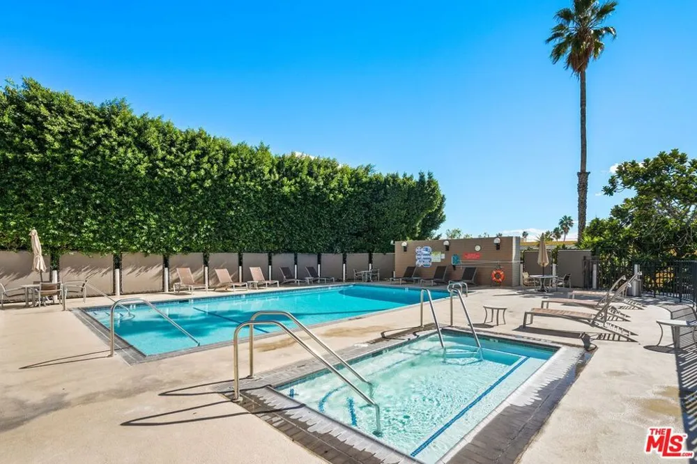 7250 Franklin Avenue #507 Los Angeles, CA 90046