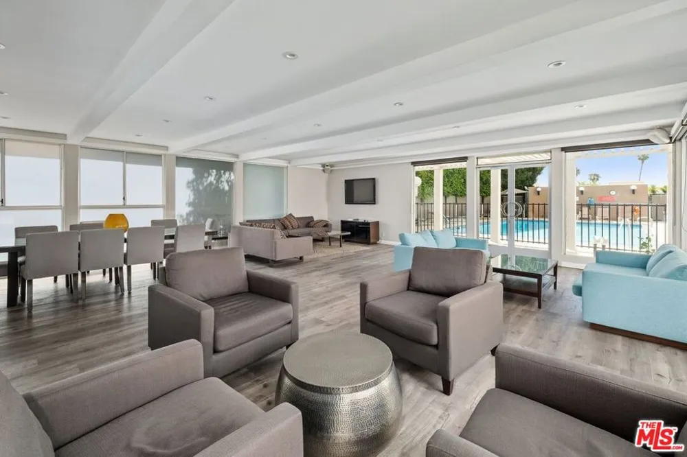 7250 Franklin Avenue #507 Los Angeles, CA 90046