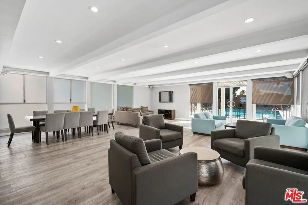 7250 Franklin Avenue #507 Los Angeles, CA 90046