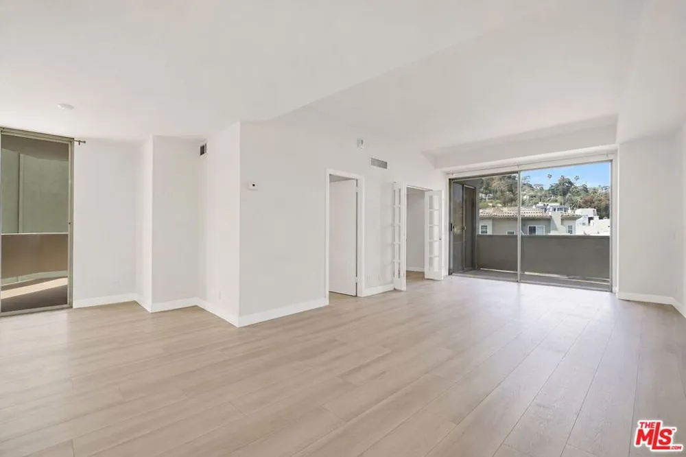 7250 Franklin Avenue #507 Los Angeles, CA 90046