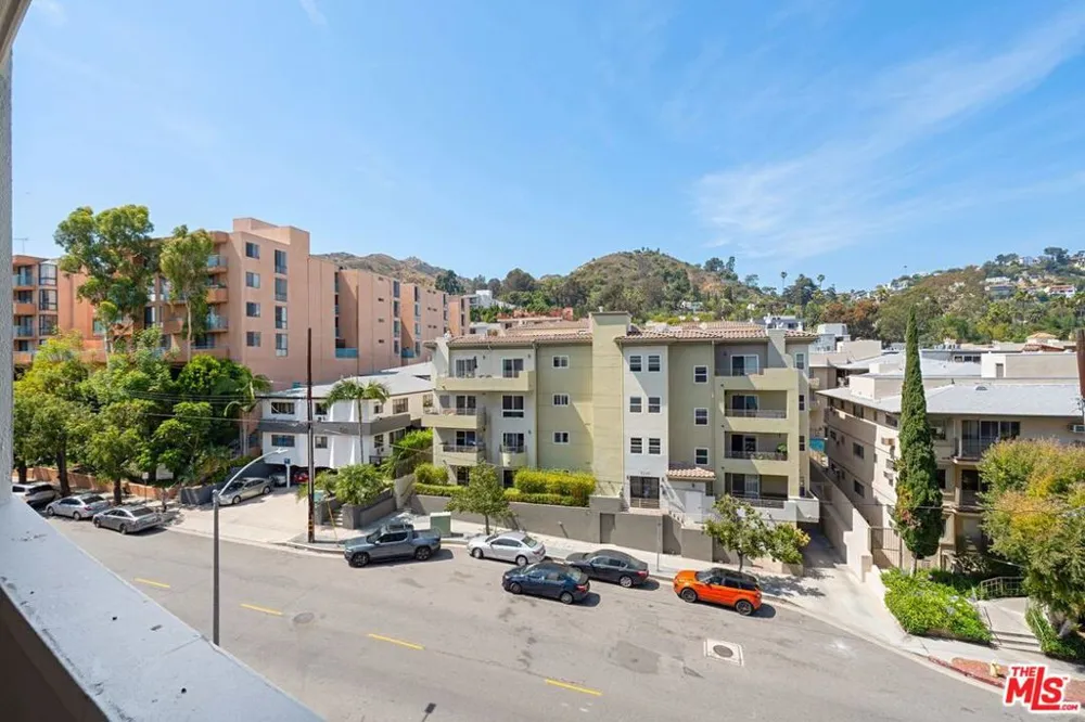 7250 Franklin Avenue #507 Los Angeles, CA 90046