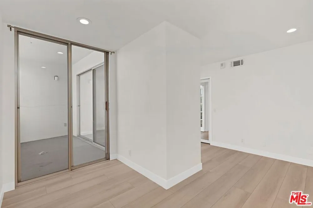 7250 Franklin Avenue #507 Los Angeles, CA 90046