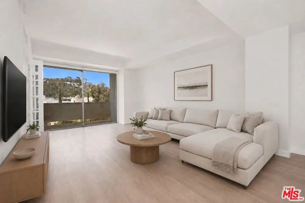 7250 Franklin Avenue #507 Los Angeles, CA 90046