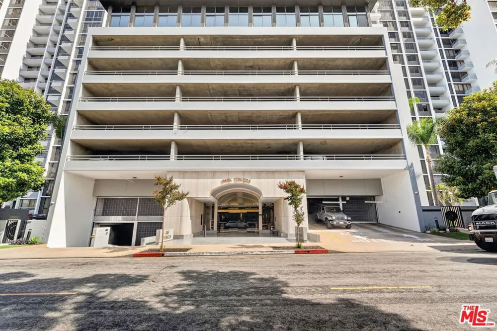343 Pioneer Drive #1205 Glendale, CA 91203