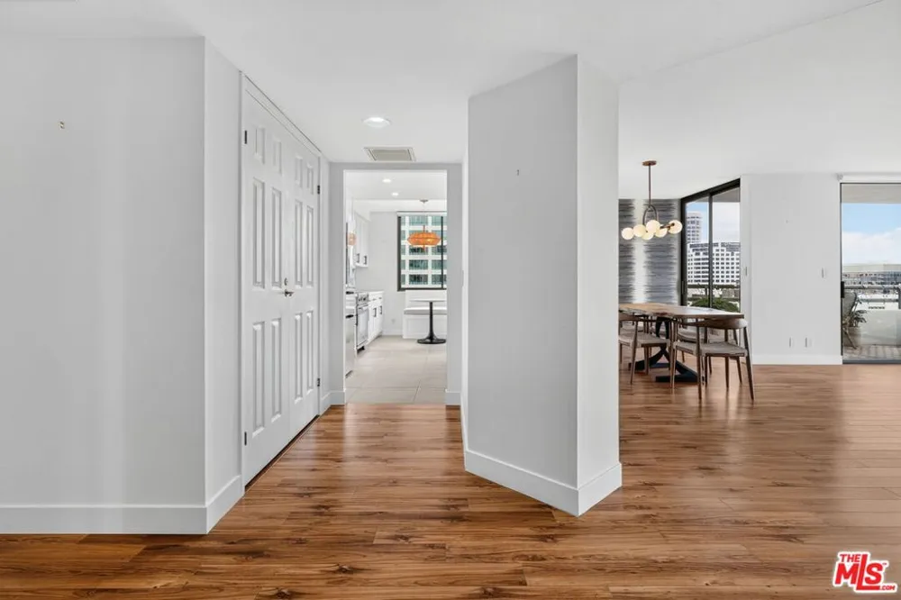 343 Pioneer Drive #1205 Glendale, CA 91203